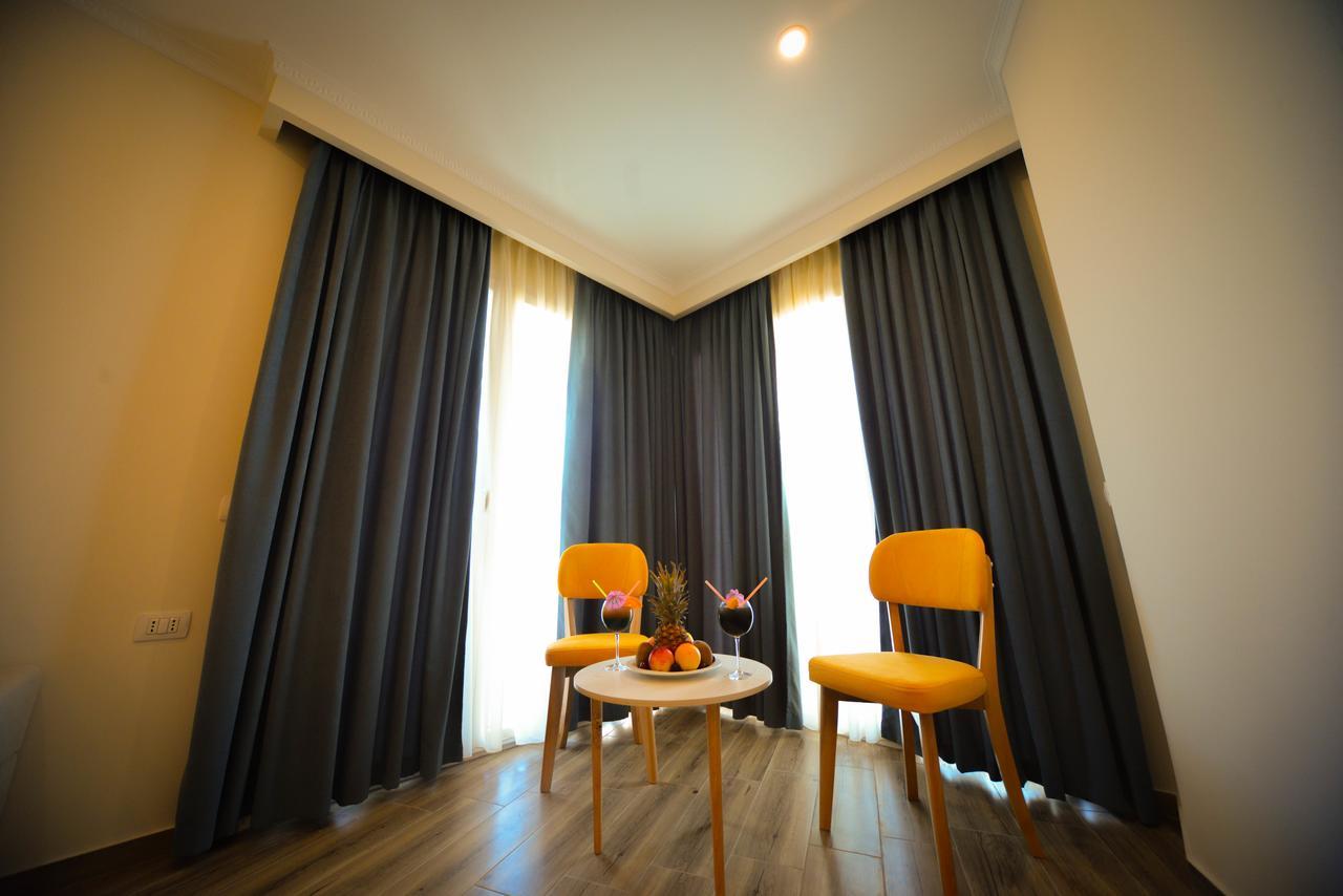 Elesio Hotel 4*