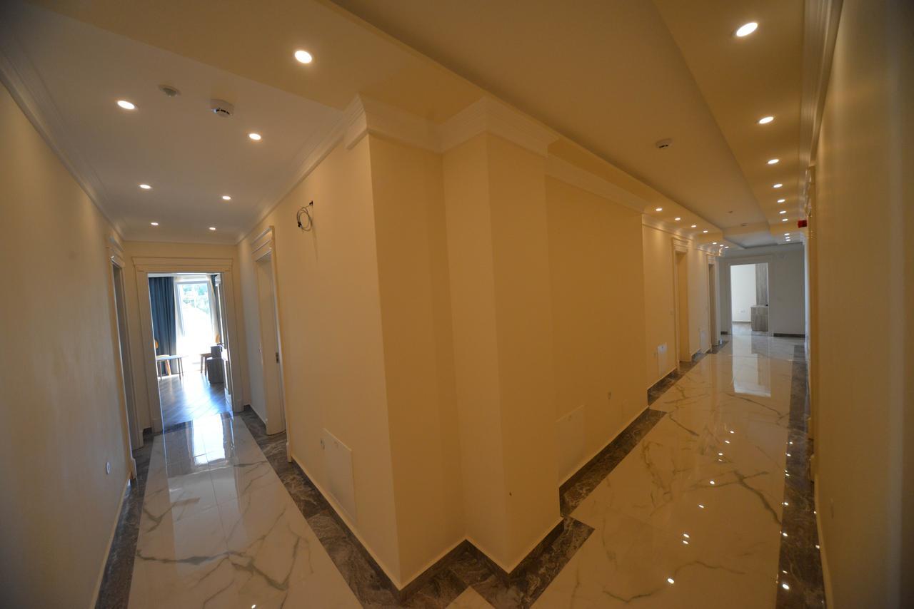 Elesio 4* Golem (Tirana)