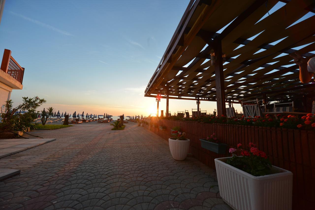 Elesio Hotel 4*