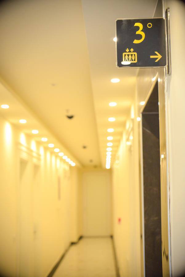 Hotel Elesio Golem (Tirana)