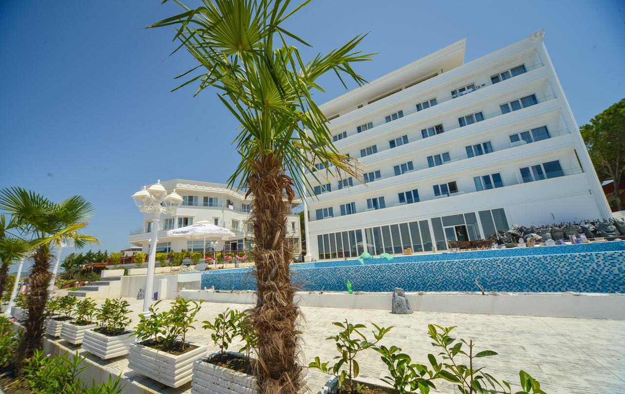 Elesio Hotel